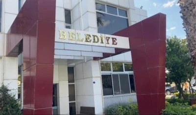 Seferihisar Belediyesi operasyonunda yeni gelişme: İmar M&uuml;d&uuml;r&uuml; de g&ouml;zaltında
