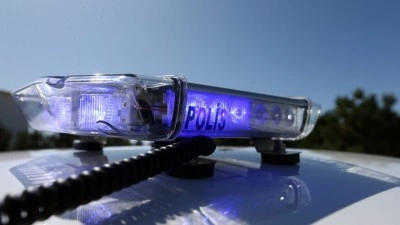 Seferihisar Belediyesine y&ouml;nelik soruşturmada 2 belediye başkanı ve 22 kişi g&ouml;zaltına alındı