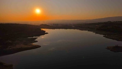Şehir merkezine birkaç kilometre uzaklıkta: Gün batımı manzarasıyla mest ediyor
