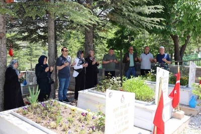 Şehit Bekir &Ouml;zt&uuml;rk dualarla anıldı
