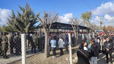 Şehit Pilot Üsteğmen Cüneyt Kandemir Ankara’da son yolculuğuna uğurlandı
