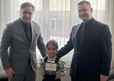 Şehit ve gazi &ccedil;ocuklarının ilk karne heyecanı
