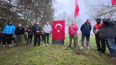 Şehit y&uuml;zbaşının kayıp mezarını buldular
