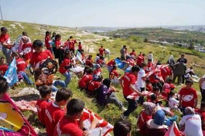 Şehitkamil&rsquo;de 19 Mayıs coşkusu g&ouml;ky&uuml;z&uuml;ne taşındı
