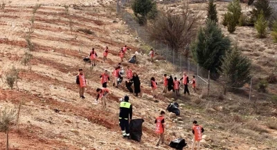 Şehitkamil&rsquo;de minik ellerden doğaya b&uuml;y&uuml;k katkı
