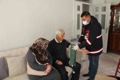 Şehitkamil&rsquo;den g&ouml;n&uuml;llere dokunan &lsquo;Vefa Hizmeti&rsquo;
