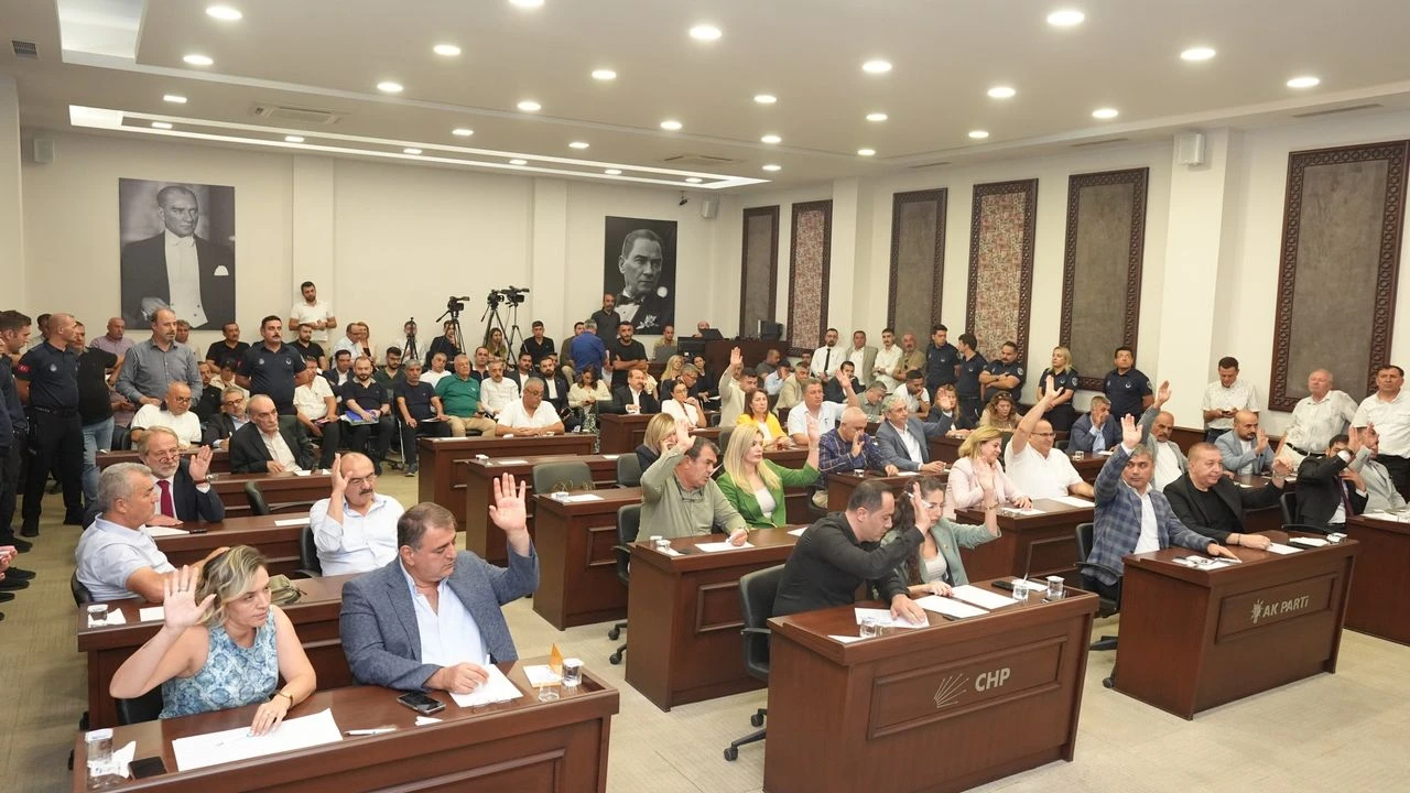 Şehitkamil Meclisi’nde AK Parti’ye Katılımda Sürpriz: 2 İsim Bağımsız Kaldı