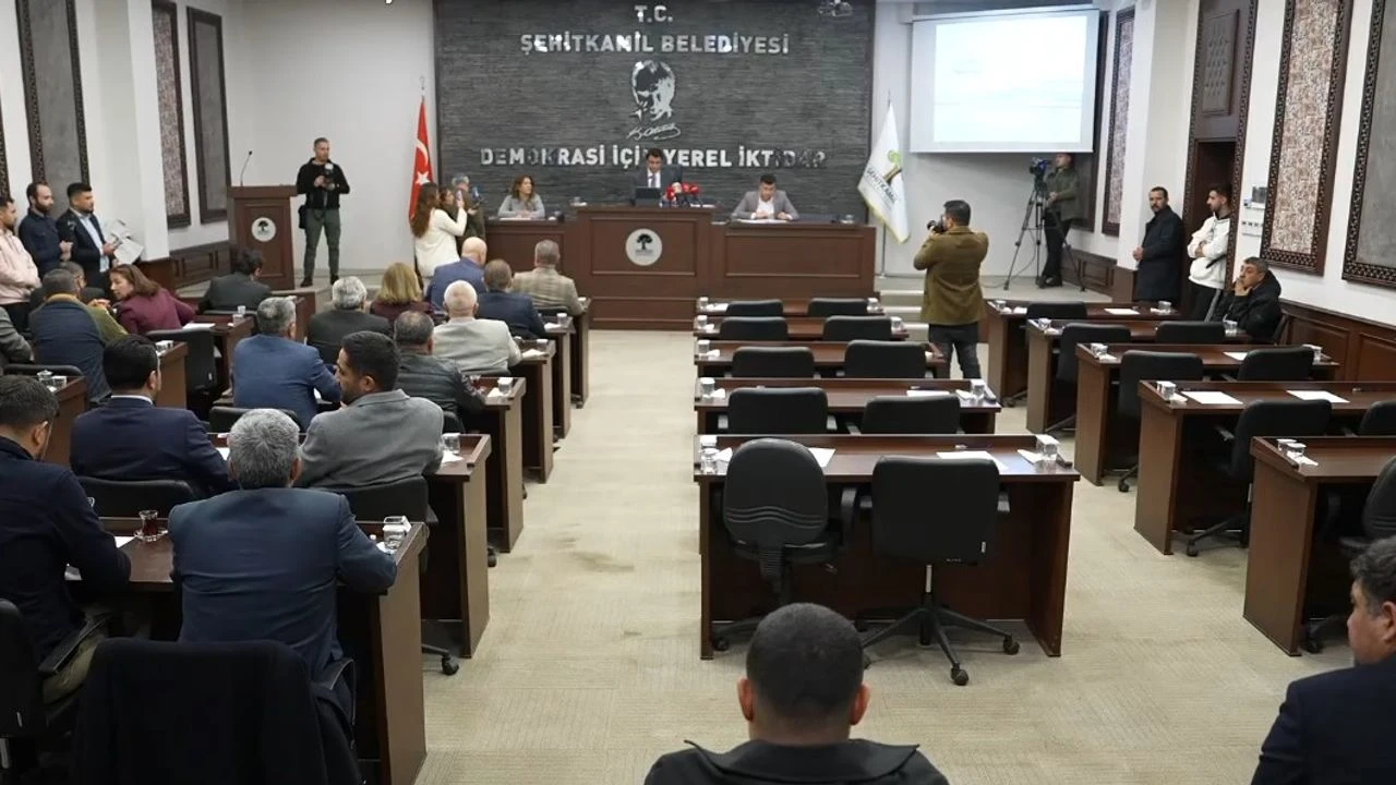 Şehitkamil Meclisi’nde büyük şok! CHP ve YRP toplantıya katılmadı