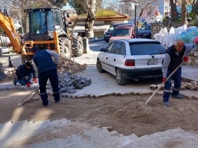 Şehzadeler&rsquo;de bozulan yol ve kaldırımlar i&ccedil;in ihale yapıldı
