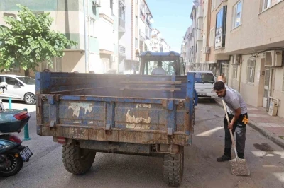 Şehzadeler&rsquo;de iki mahallede kapsamlı temizlik
