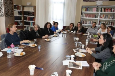 Şehzadeler&rsquo;de "Kitap, kahve ve Kurabiye" buluşmasıyla başladı
