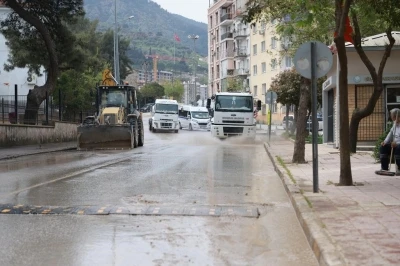 Şehzadelerin d&ouml;n&uuml;şen mahallelerinde kapsamlı temizlik
