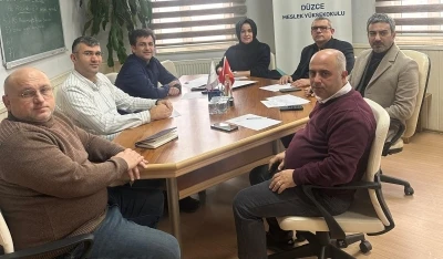 Sekt&ouml;r temsilcileri &ouml;ğrencilerle bir araya gelecek
