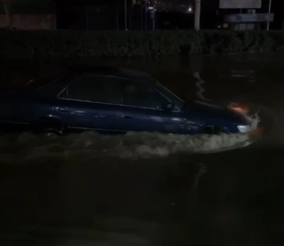 Sel sularında gemi gibi ilerledi
