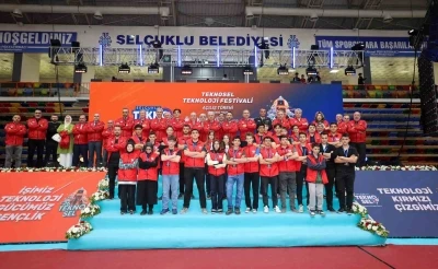 Sel&ccedil;uklu TEKNOSEL Teknoloji Festivali başladı
