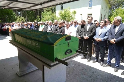 Selde hayatını kaybeden kadın son yolculuğuna uğurlandı

