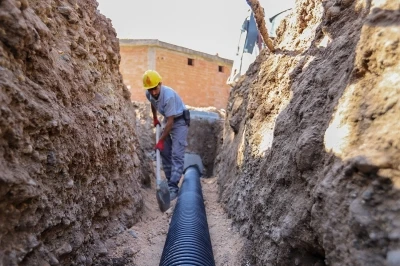 Selden zarar gören mahallenin kanalizasyon altyapısı yenileniyor
