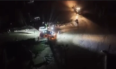 Sele kapılan ara&ccedil;taki 2 kişi hayatını kaybetti, &ccedil;evre illerden destek ekipleri sevk edildi
