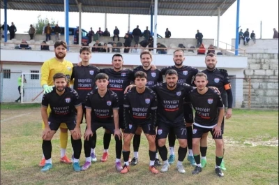 Selendi Belediyespor d&ouml;rtte d&ouml;rt yaptı
