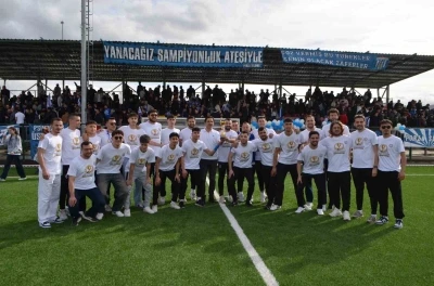 Selendi Belediyespor şampiyon
