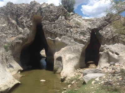 Selendi’de antik &quot;Delikli Bent&quot; keşfedilmeyi bekliyor
