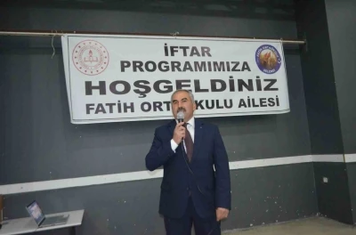 Selendi&rsquo;de eğitim camiası aynı sofrada buluştu
