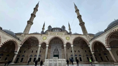 Selimiye Camii 4 yıl aradan sonra ibadete a&ccedil;ıldı
