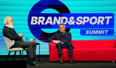 Şenol G&uuml;neş: "Galatasaray - Fenerbah&ccedil;e rekabeti &ouml;ne &ccedil;ıkıyor, bu iki takıma da zarar veriyor"
