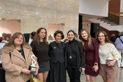 Seramik ve Cam B&ouml;l&uuml;m&uuml; &ouml;ğrencilerinden İzmir&rsquo;de &ouml;nemli başarı
