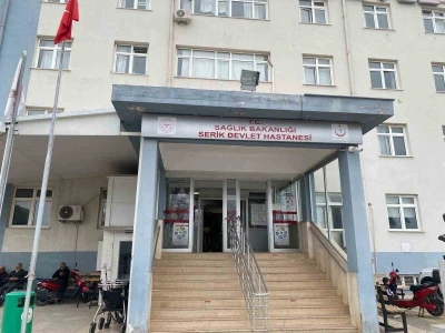 Serik&rsquo;te hasta yakınları doktor ve hemşireye saldırdı
