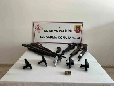 Serik’te kaçak silah operasyonu

