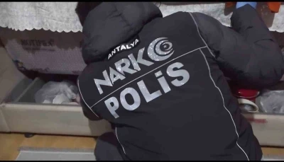 Serik&rsquo;te uyuşturucu operasyonu: 25 g&ouml;zaltı
