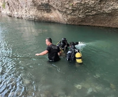 Serinlemek i&ccedil;in girdiği suda boğularak hayatını kaybetti
