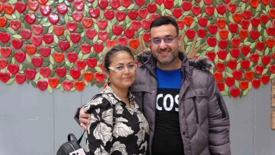 Sevgililer G&uuml;n&uuml;&rsquo;nde eşinden gelen hayat
