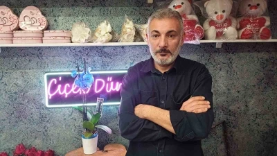 Sevgililer G&uuml;n&uuml;&rsquo;nde trend kırmızı g&uuml;l
