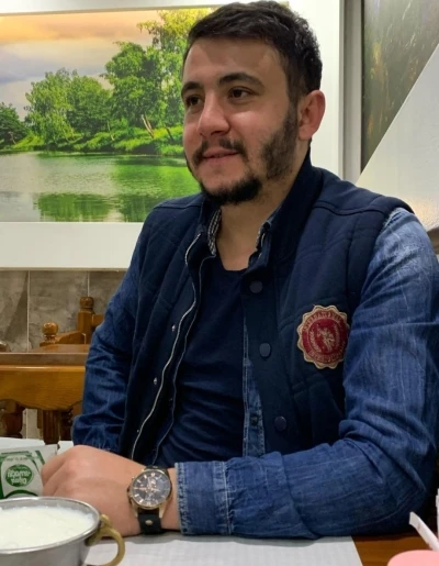 Sevgilisine ateş ederken araya giren arkadaşını başından vurdu, intihar etti

