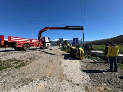 Seydikemer&rsquo;de forklift devrildi: 1 yaralı
