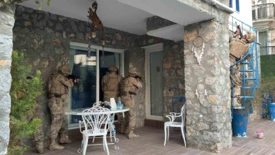 Seydikemer merkezli "Daltonlar" operasyonu: 12 ş&uuml;pheli yakalandı

