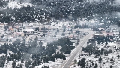 Seydikemer yaylaları beyaza b&uuml;r&uuml;nd&uuml;
