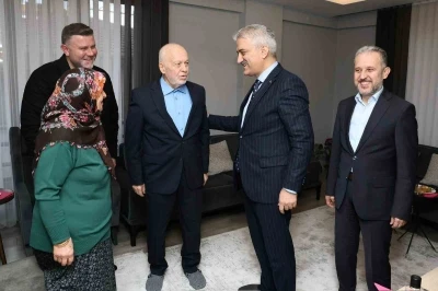 Seyh&rsquo;&uuml;l Kurra Hafız Yılmaz, Vali Makas&rsquo;ı ağırladı
