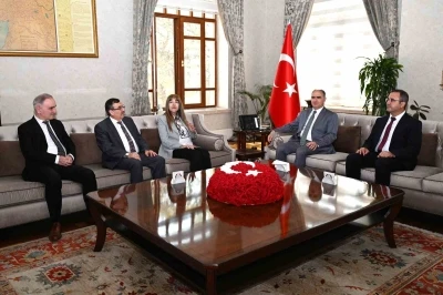 SGK Haftası&rsquo;nda Vali &Ouml;zkan&rsquo;dan kayıt dışı istihdama karşı net mesaj
