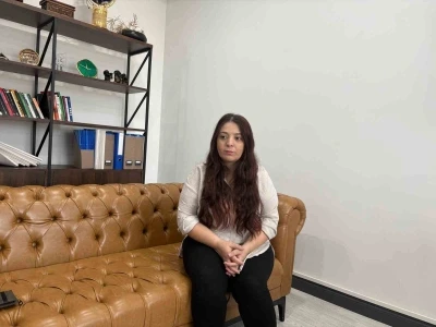 Şiddete ve tacize uğradığını iddia eden Dilek Yiğiter Tunçdoğan: &quot;Bu adam dışarda elini kolunu sallayarak geziyor&quot;
