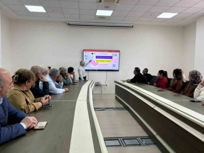 Sığınmacı kadınların başarı &ouml;yk&uuml;leri "Just Her" projesiyle g&ouml;r&uuml;n&uuml;r oluyor