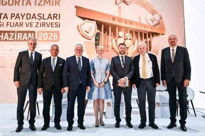 Sigorta İzmir, sekt&ouml;r&uuml;n geleceğine ışık tuttu
