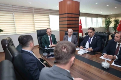 Siirt Kent Meydanı yenileniyor
