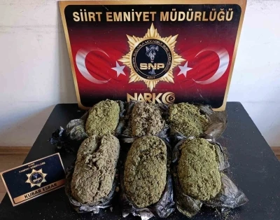 Siirt&rsquo;te 3 kilo esrar ele ge&ccedil;irildi
