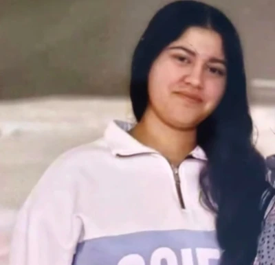 Siirt&rsquo;te 5 katlı binanın &ccedil;atısından d&uuml;şen 15 yaşındaki kız hayatını kaybetti
