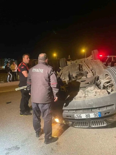Siirt&rsquo;te ambulans ile otomobil &ccedil;arpıştı: 4 yaralı
