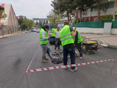 Siirt&rsquo;te Asfalt &Ccedil;alışmalarında Yeni Uygulama