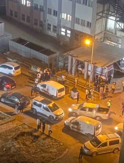 Siirt&rsquo;te bı&ccedil;aklı kavga: 1 yaralı
